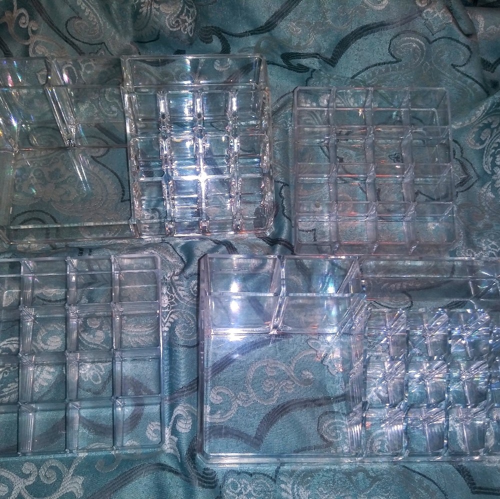 Lot of 4 acrylic organizers